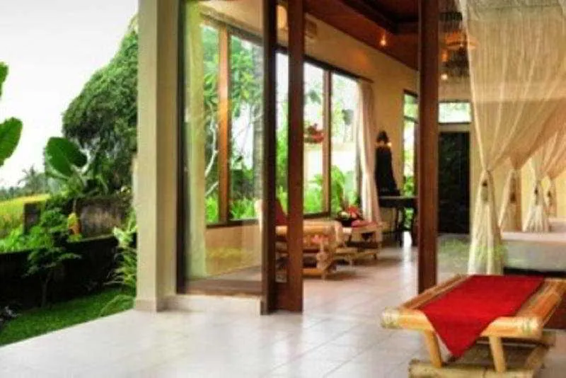 Putri Ayu Cottages Ubud 3*,